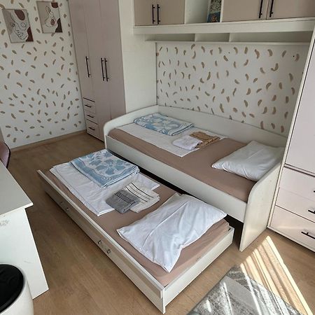 פודגוריצה Ana'S 2 Bedrooms Lovely Flat מראה חיצוני תמונה